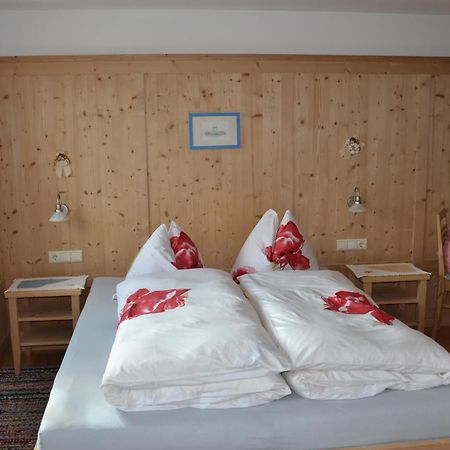 Gostnerhof Apartment Dobbiaco Room photo